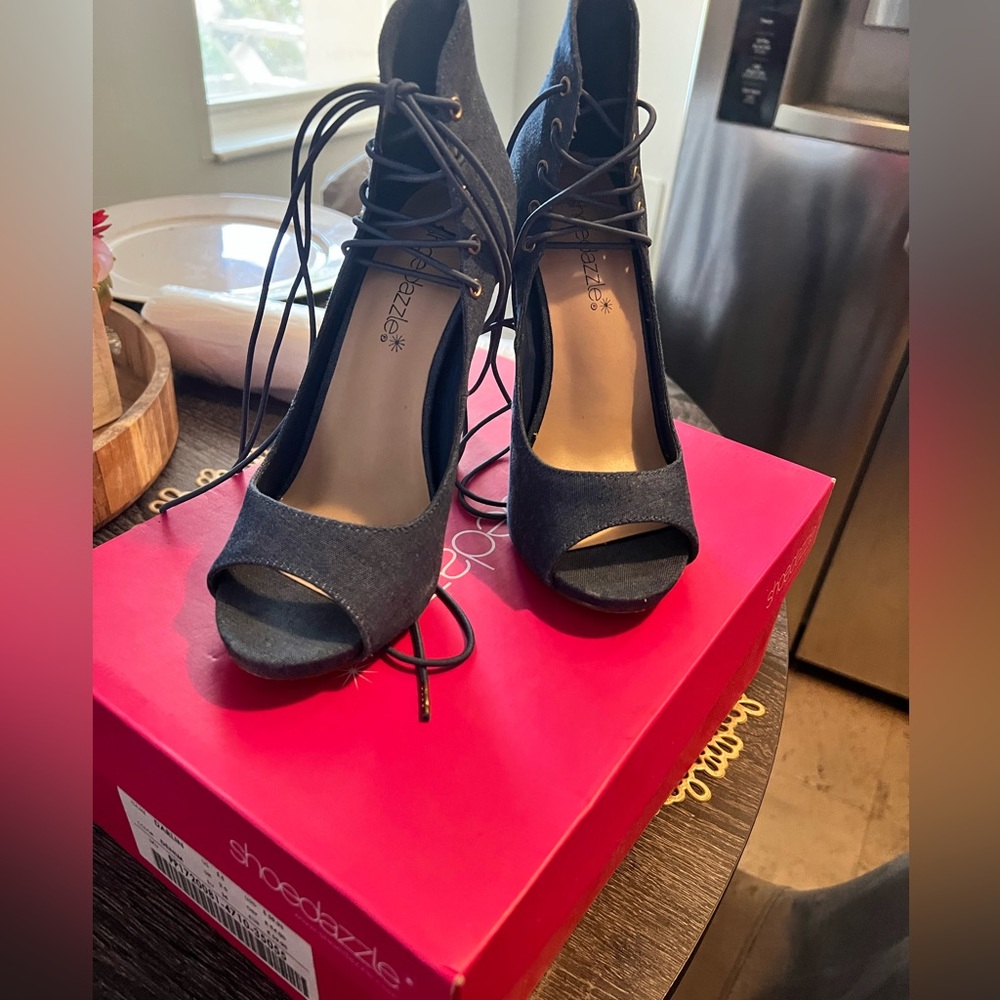 Shoedazzle heels